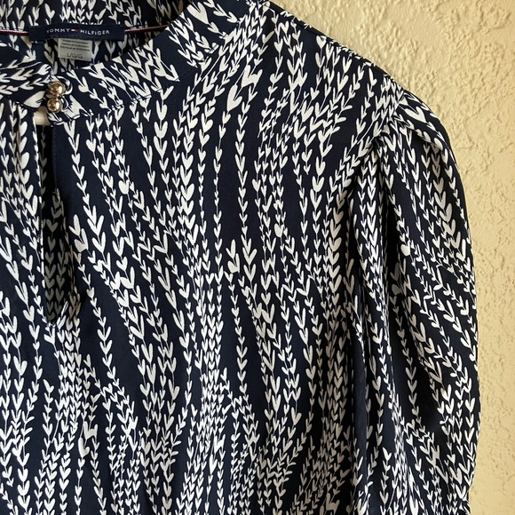 Tommy Hilfiger puff sleeve blouse - Picture 2 of 8